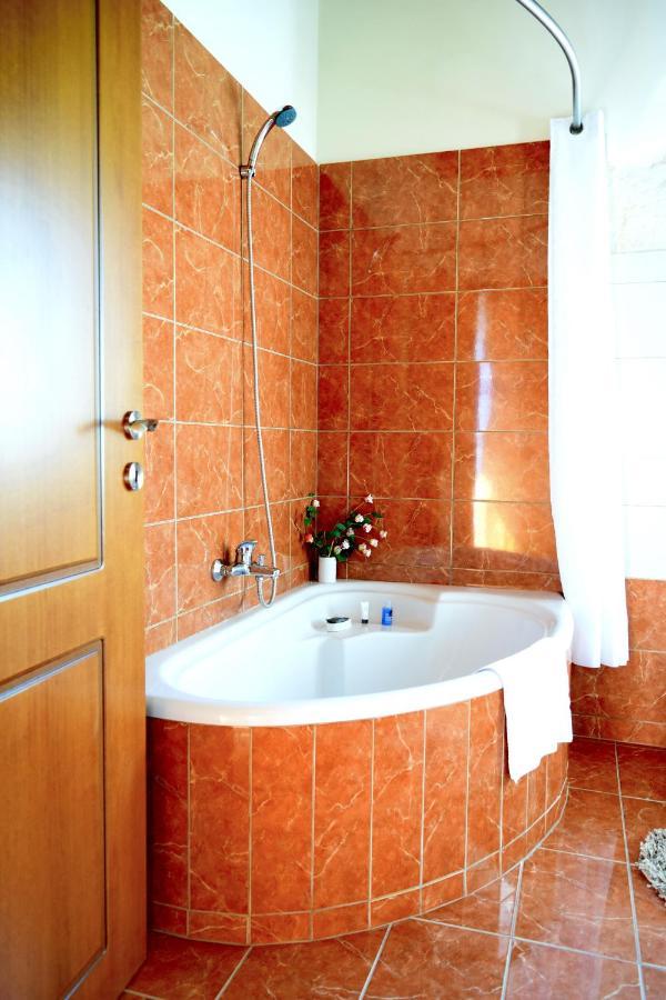 Chania's Diamond - Aqua Bliss With Private Pools * Gavalochori
