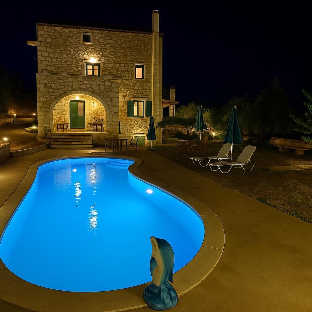 Villa Chania's Diamond - Aqua Bliss With Private Pools Gavalochori